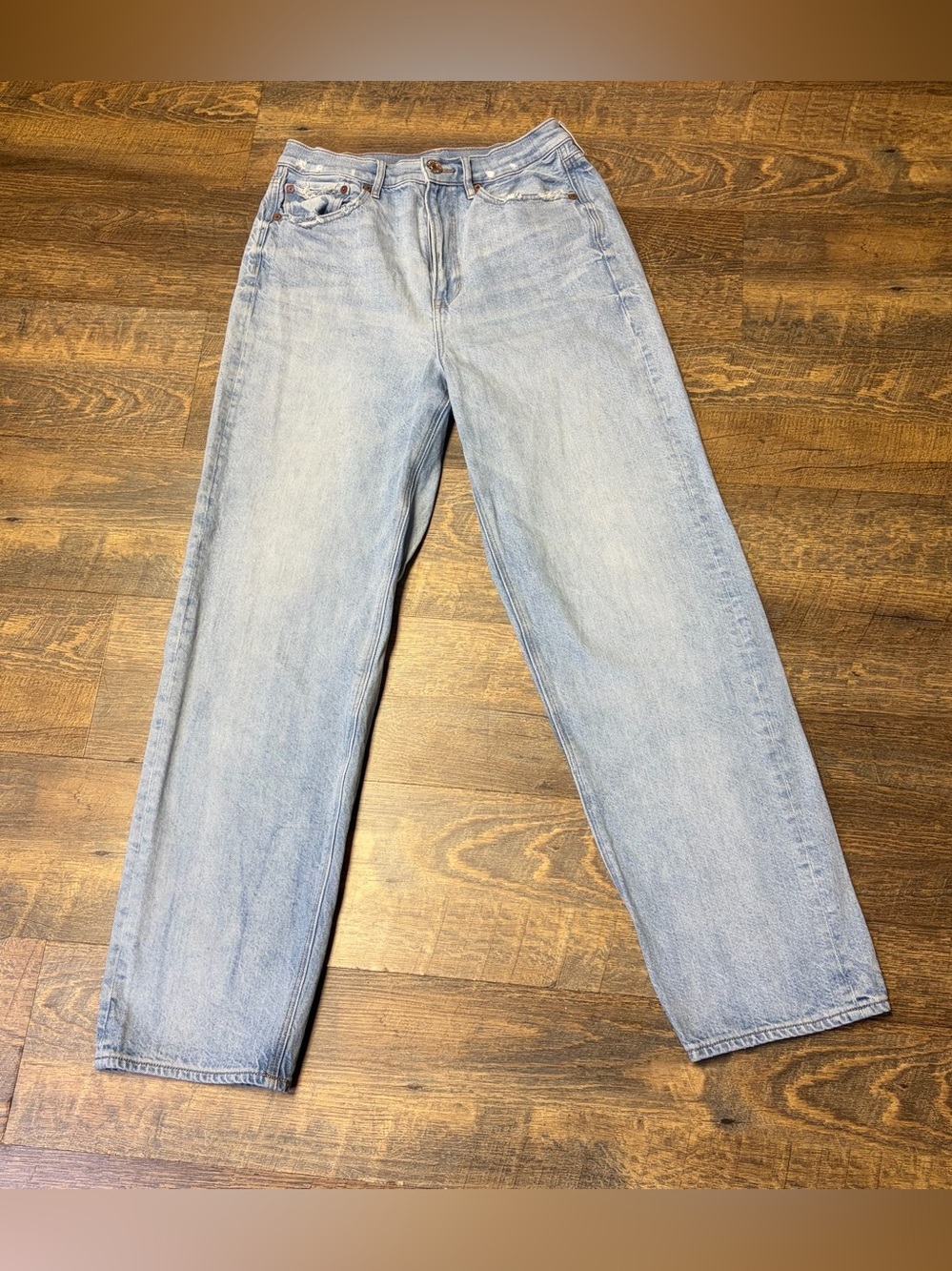 American Eagle Baggy Jeans Women’s 8 Distressed High Rise Light Blue Denim